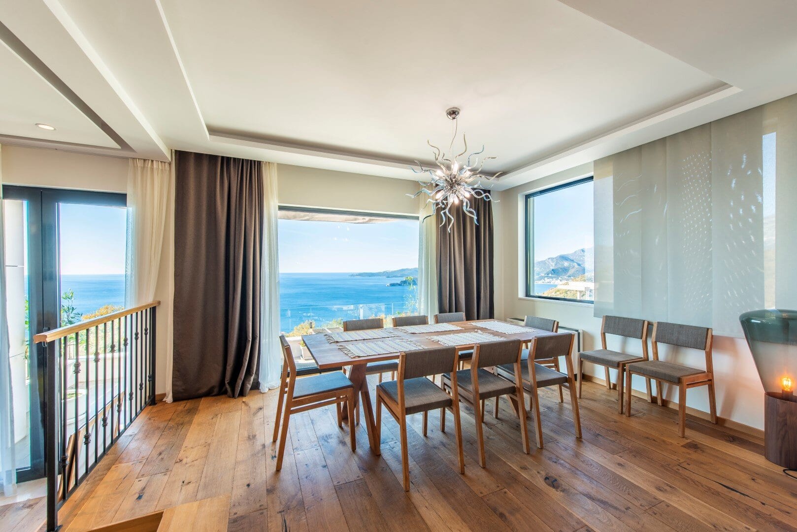 Six-Bedroom Villa in Blizikuće, Budva Riviera