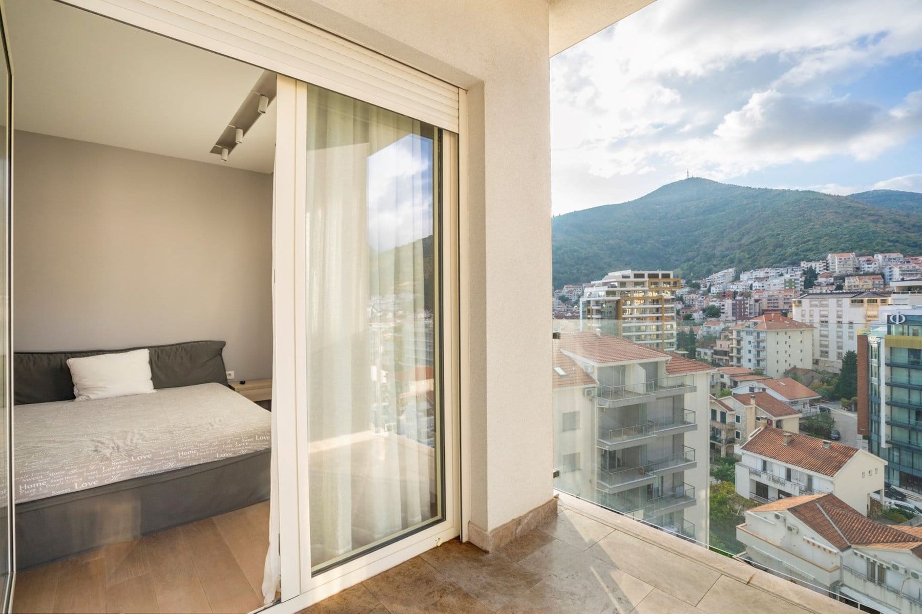 Modena Apartment II, Two-Bedroom Residence in Budva