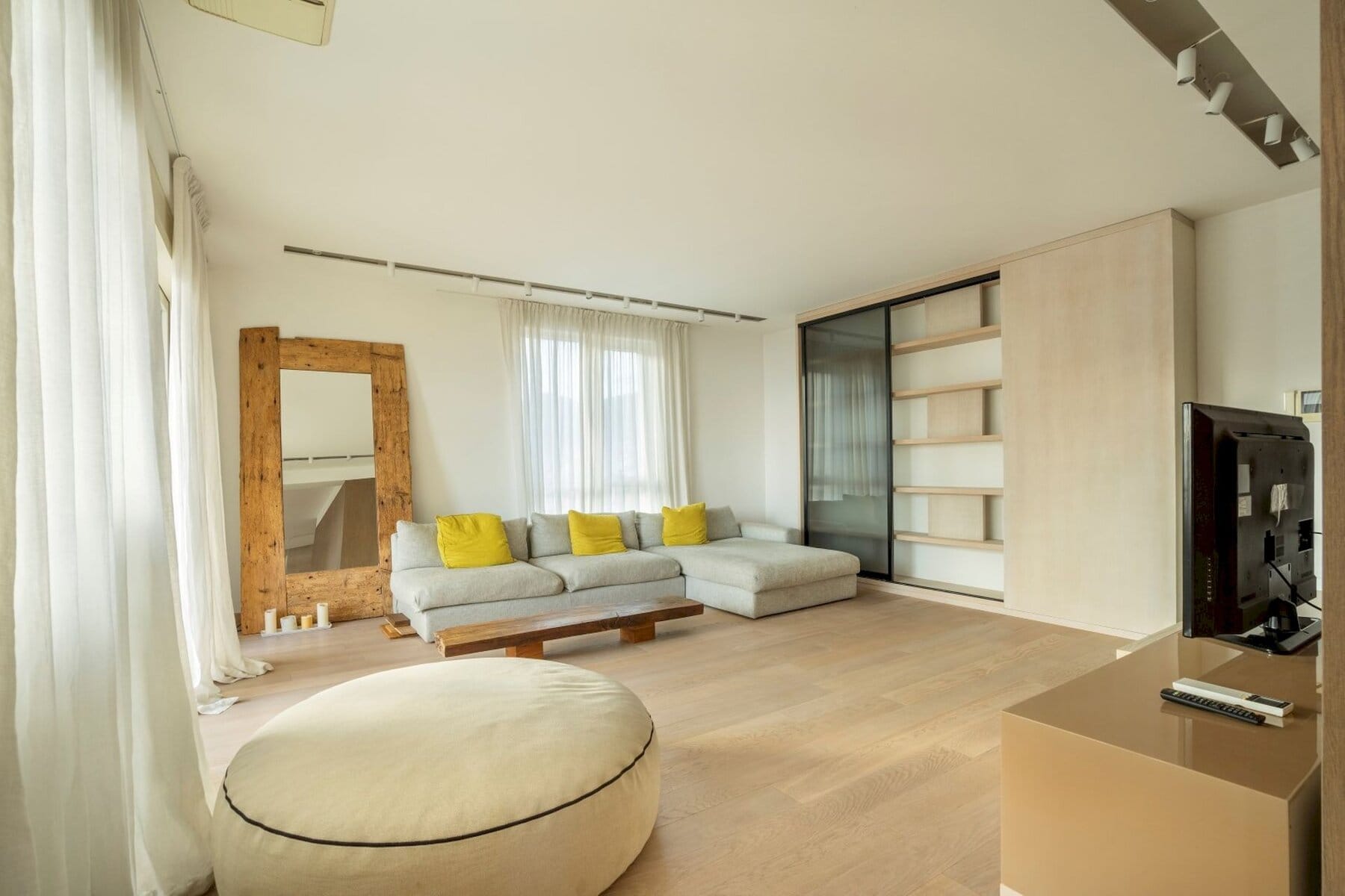 Modena Apartment II, Two-Bedroom Residence in Budva