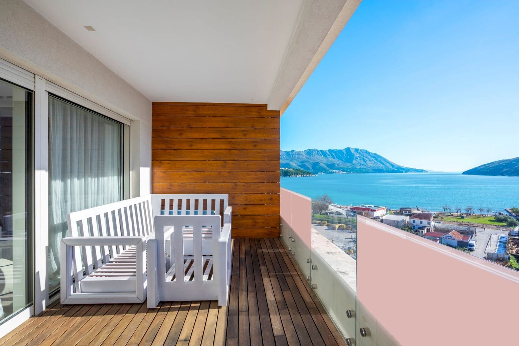 Modena Apartment II, Two-Bedroom Residence in Budva