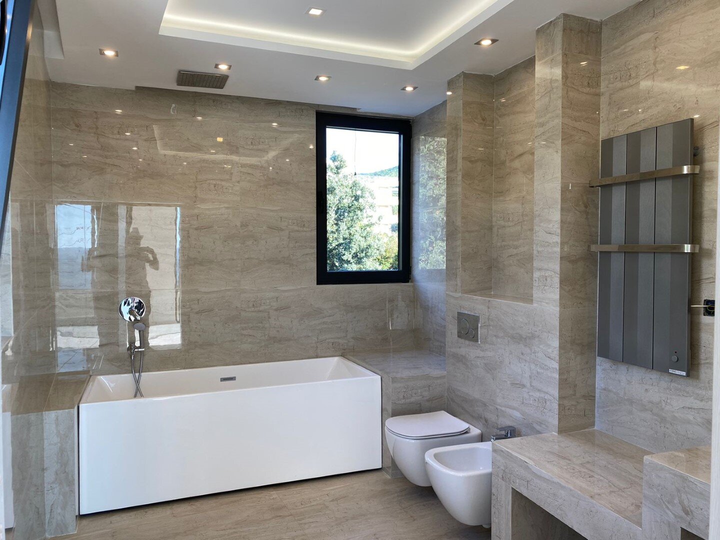 Four-Bedroom Villa in Utjeha, Bar Riviera