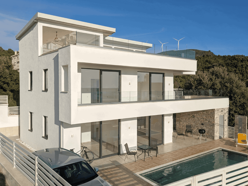 Four-Bedroom Villa in Utjeha, Bar Riviera