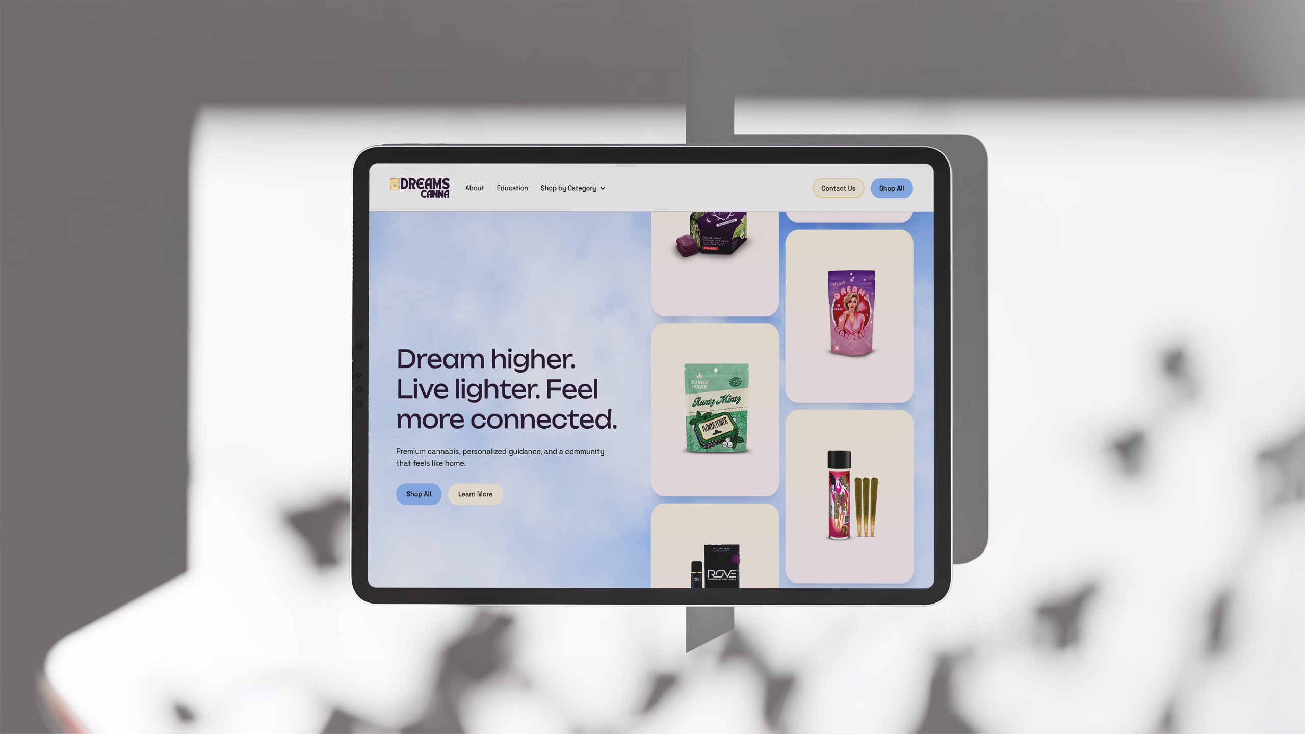Full-width hero screenshot of the Dreams Canna website