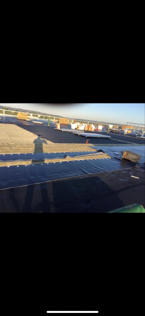 Avant : Étanchéité toiture terrasse - Athis-Val de Rouvre
