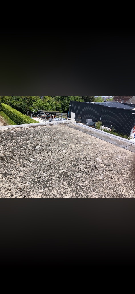 Avant : Étanchéité toiture terrasse - Domfront en Poiraie