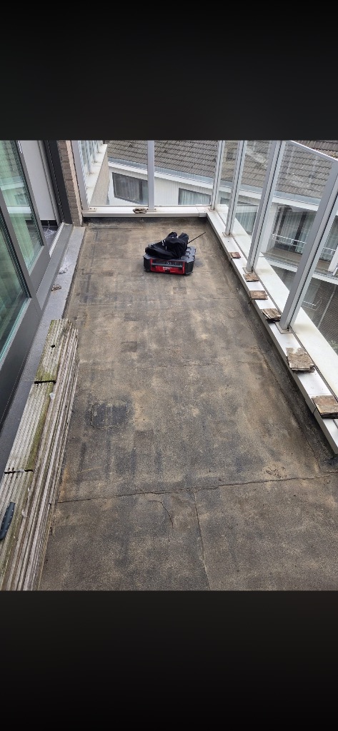 Avant : Étanchéité toiture terrasse - Briouze