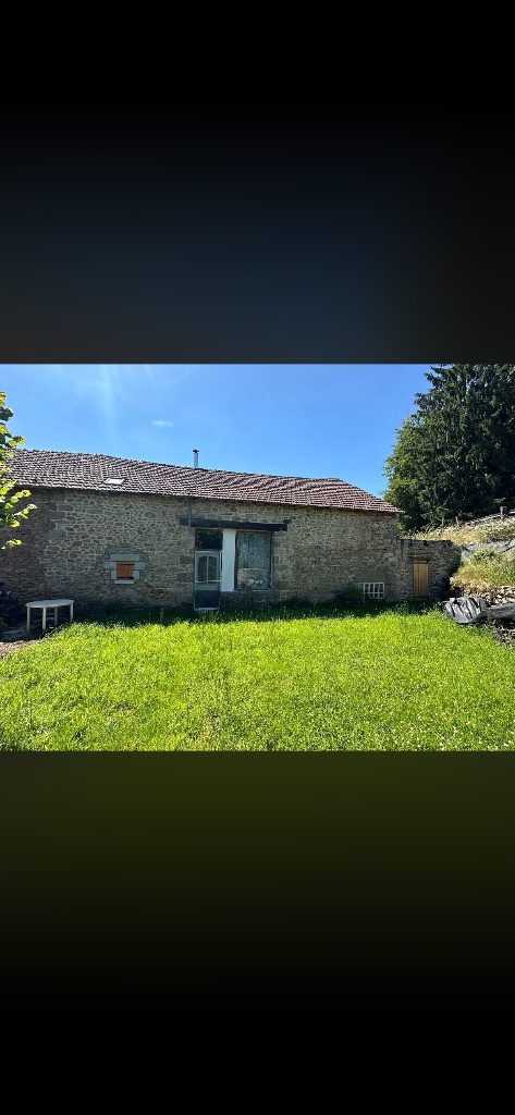 Avant : Rénovation de toiture - Domfront en Poiraie