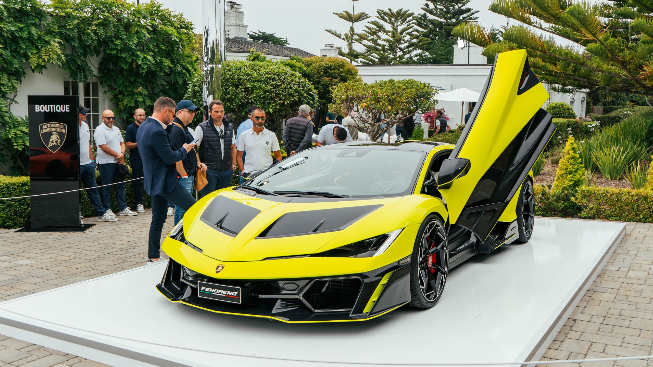 Sonus faber and Lamborghini collaboration on display at Pebble Beach