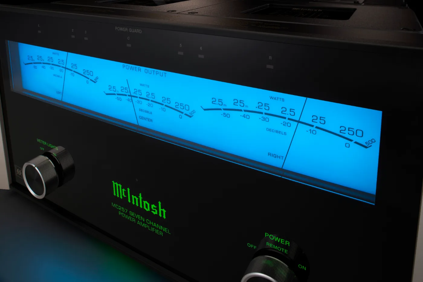 McIntosh MC257 power amplifier, close-up detail