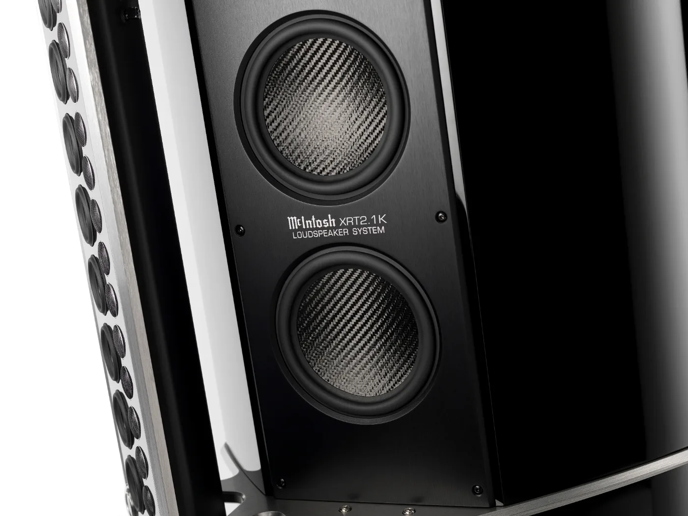 McIntosh XRT2.1K floorstanding loudspeaker, close-up detail, Mid-Woofer