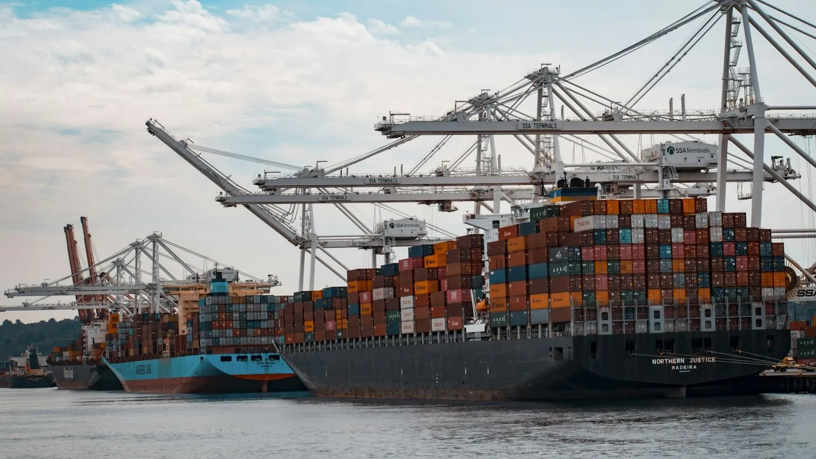 Container freight at port