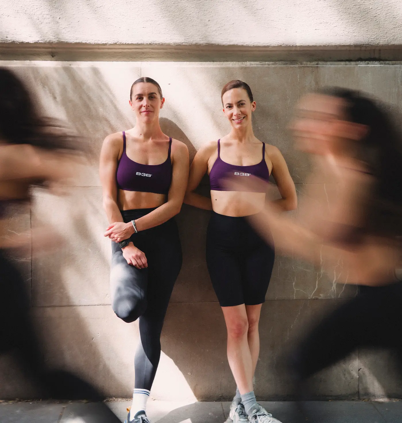 Mujeres haciendo deporte