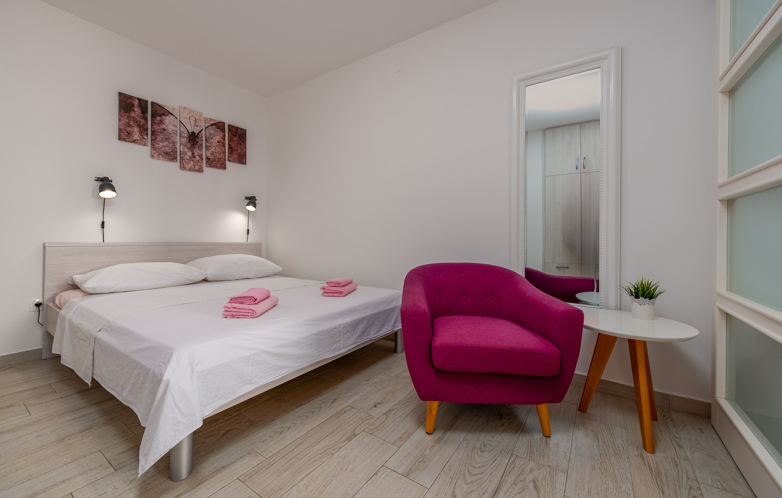 Bunk beds beside the double bed, Apartment Yellow