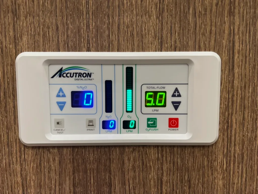 Nitrous oxide delivery controls at Springs Dental