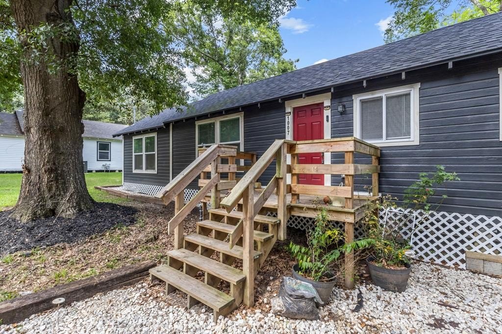 Gut-Renovated Down to the Studs. Woodville, TX. $149,000.