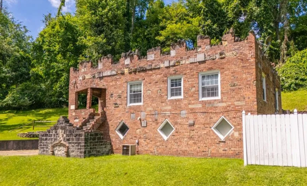 Castle House. Road Bricks. Marble Floors. $100,000.