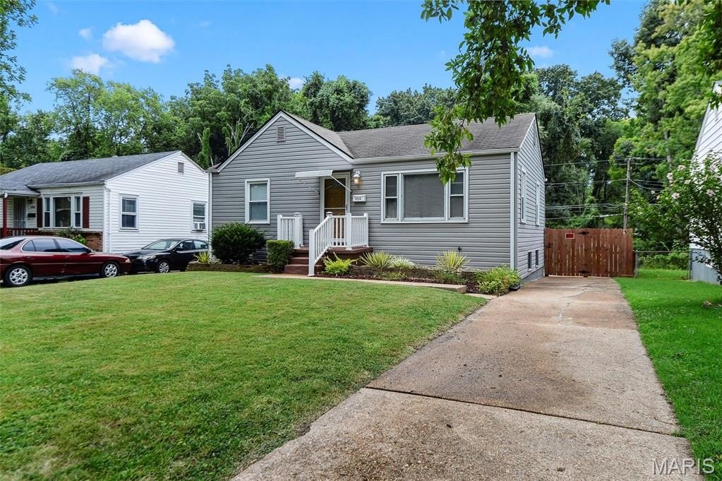 In-Ground Pool in Missouri. Under $140K.