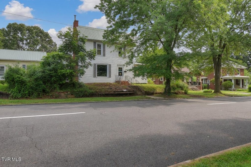 1900 Johnson City Home. 2,530 Sq Ft. $100,000.