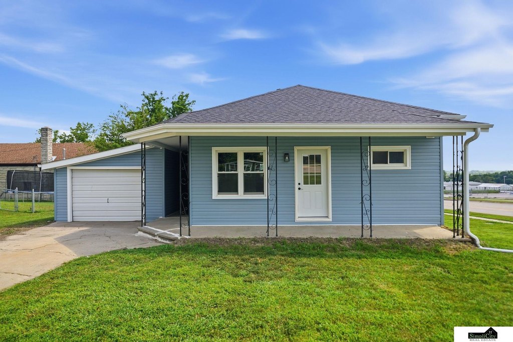 1910 Tecumseh Home. Full Remodel. Brand-New Roof. $149,900.