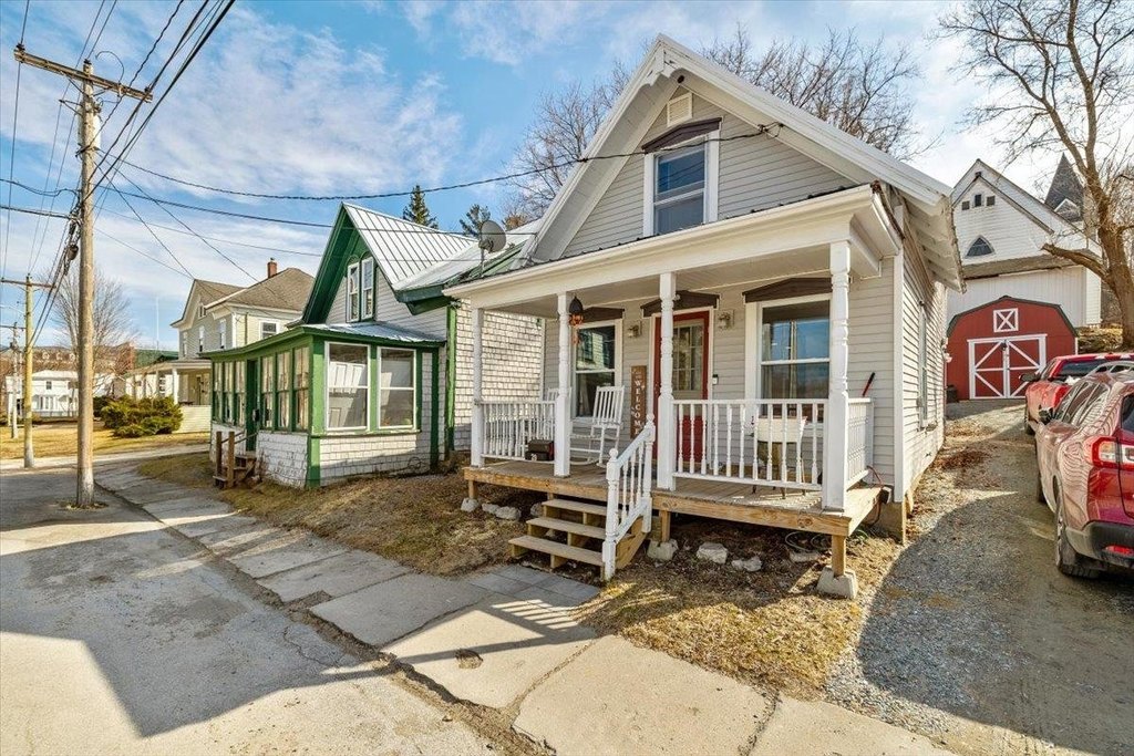 29-powell-st-richford-vt photo 4