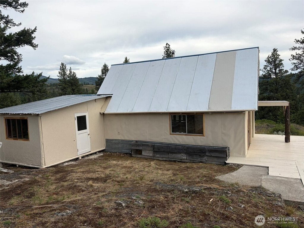 under 150000 housing Republic Washington