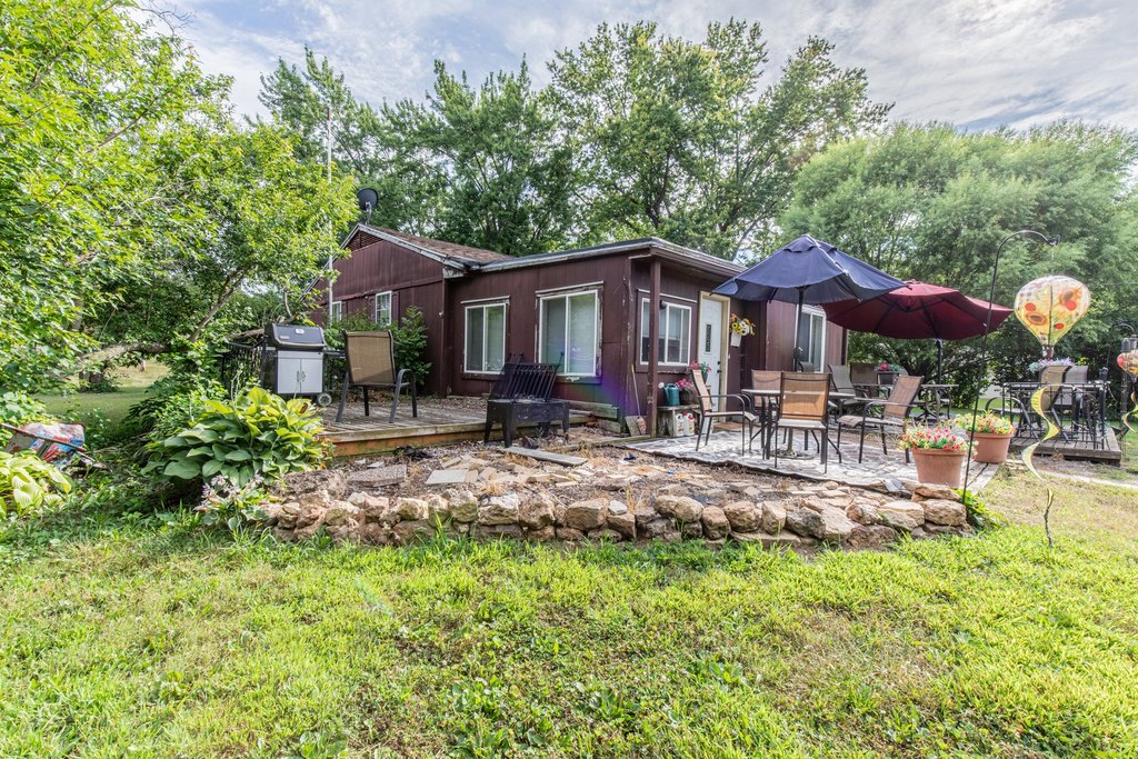 1958 Wyanet House on 0.87 Acres, Creek Next Door, 3-Car Garage — $122,000