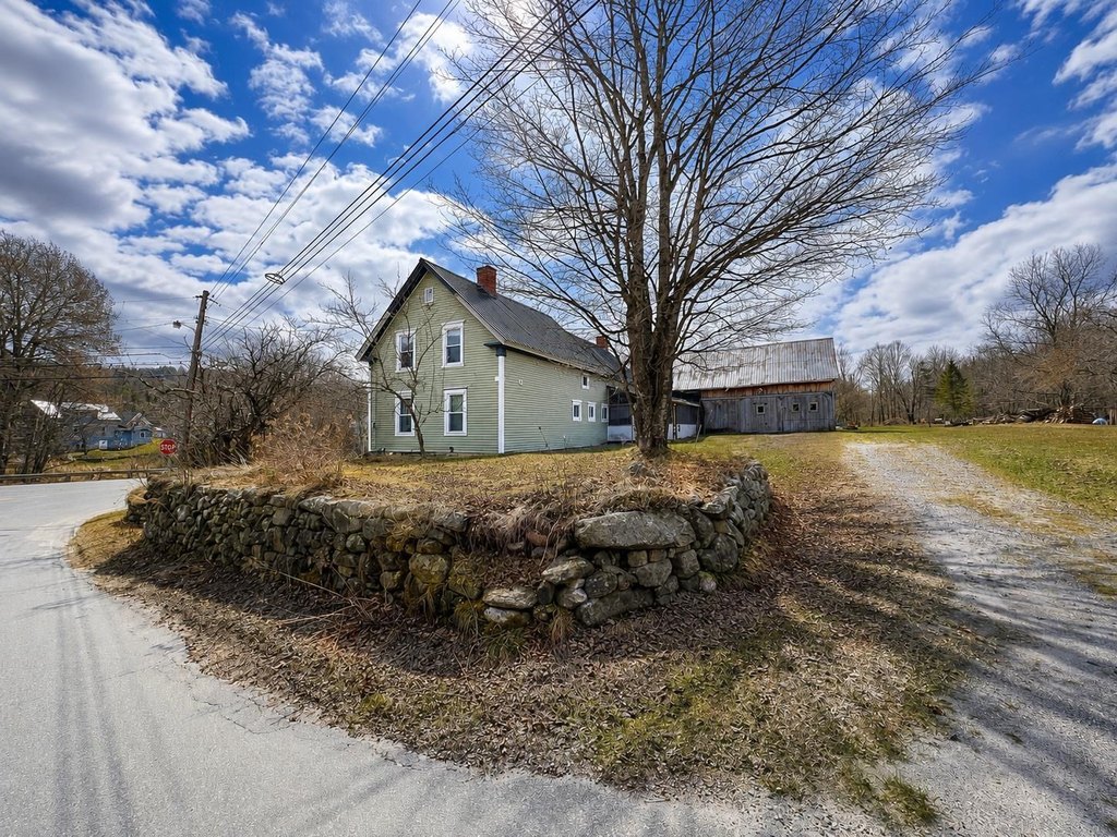 11-n-ridge-rd-burke-vt photo 2
