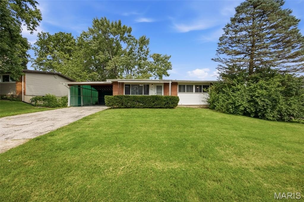 1958 Saint Louis Ranch, Fully Renovated — $139,900