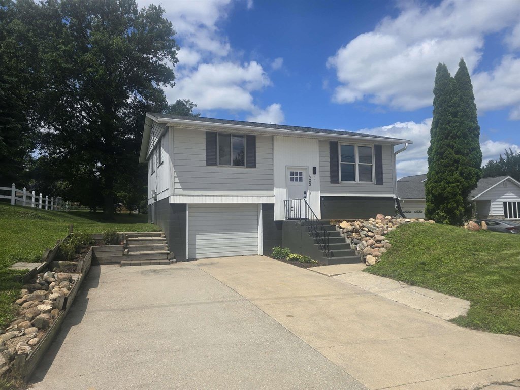 Fully Renovated Split-Foyer with In-Ground Pool in West Union — $119,900