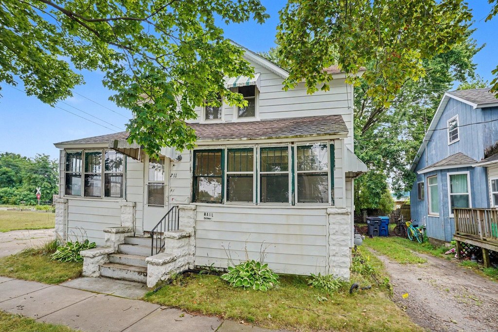 1900 Kalamazoo Home, Wraparound Porch, Double Lot — $115,000