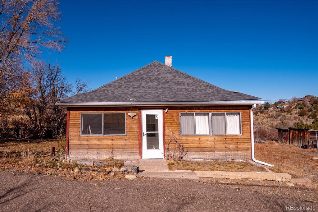 1913 Trinidad Hillside Home, Updated Bath, 2016 Roof — $85,000