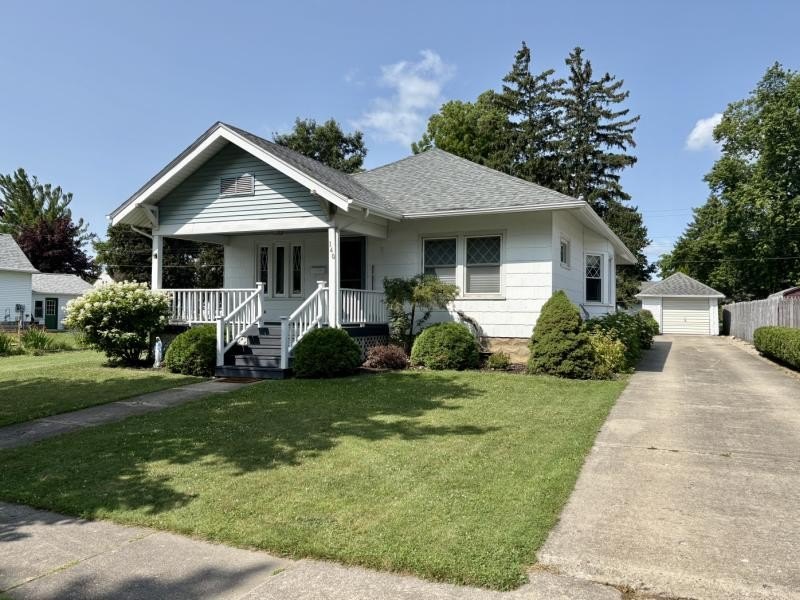 Harbor Beach Original Woodwork and Built-Ins, Blocks from Lake Huron — $149,900