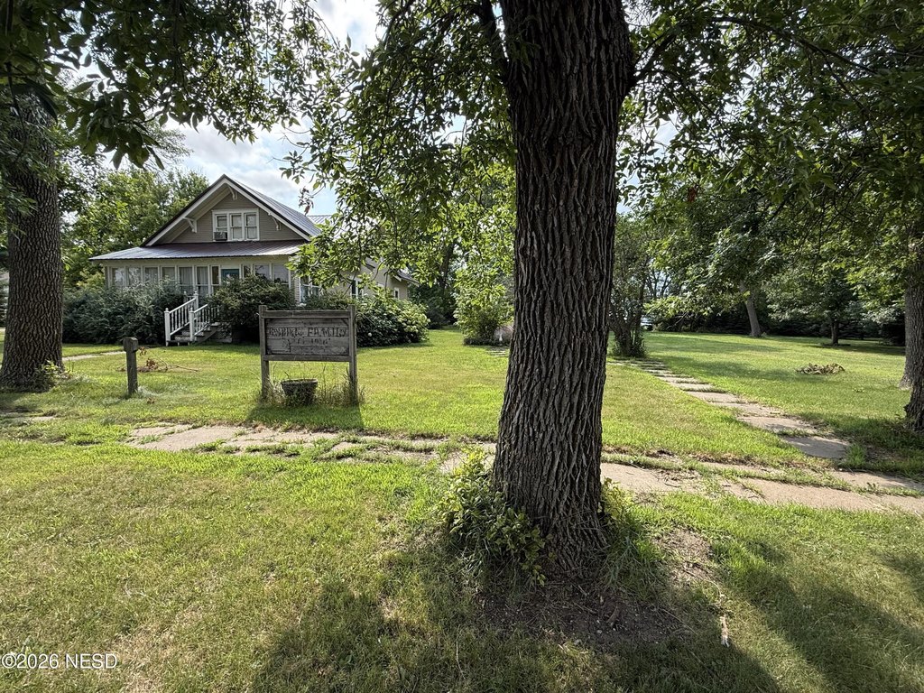 601-park-ave-hetland-sd photo 4