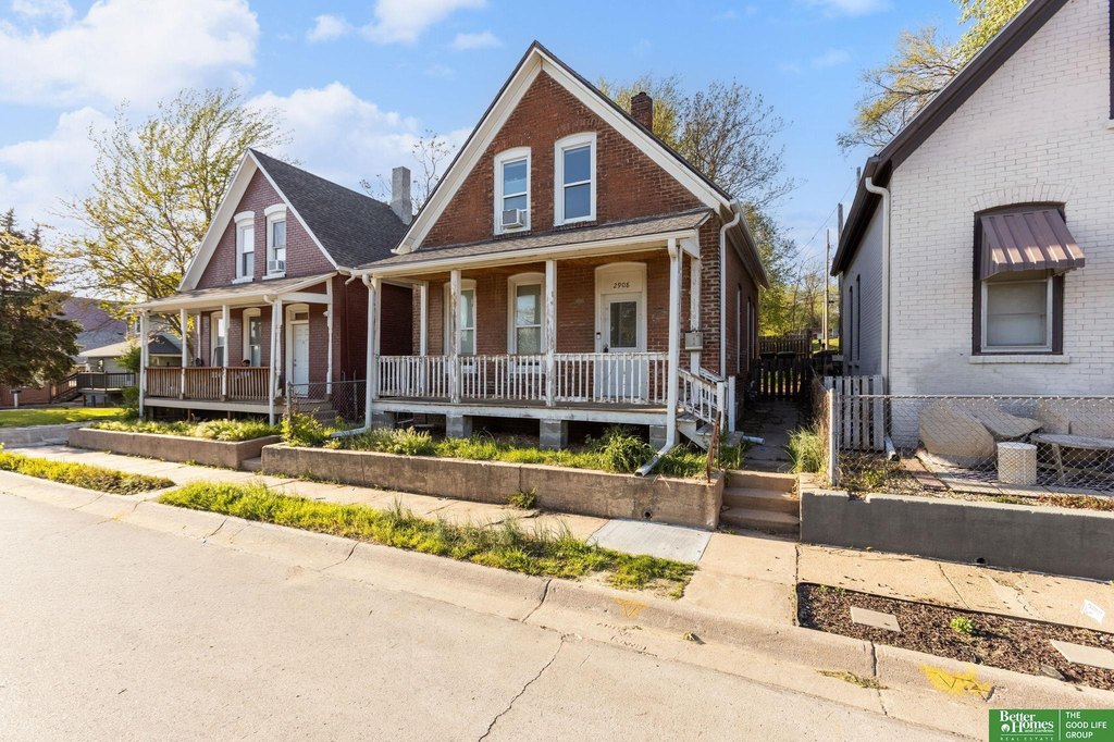 2908-izard-st-omaha-ne photo 3