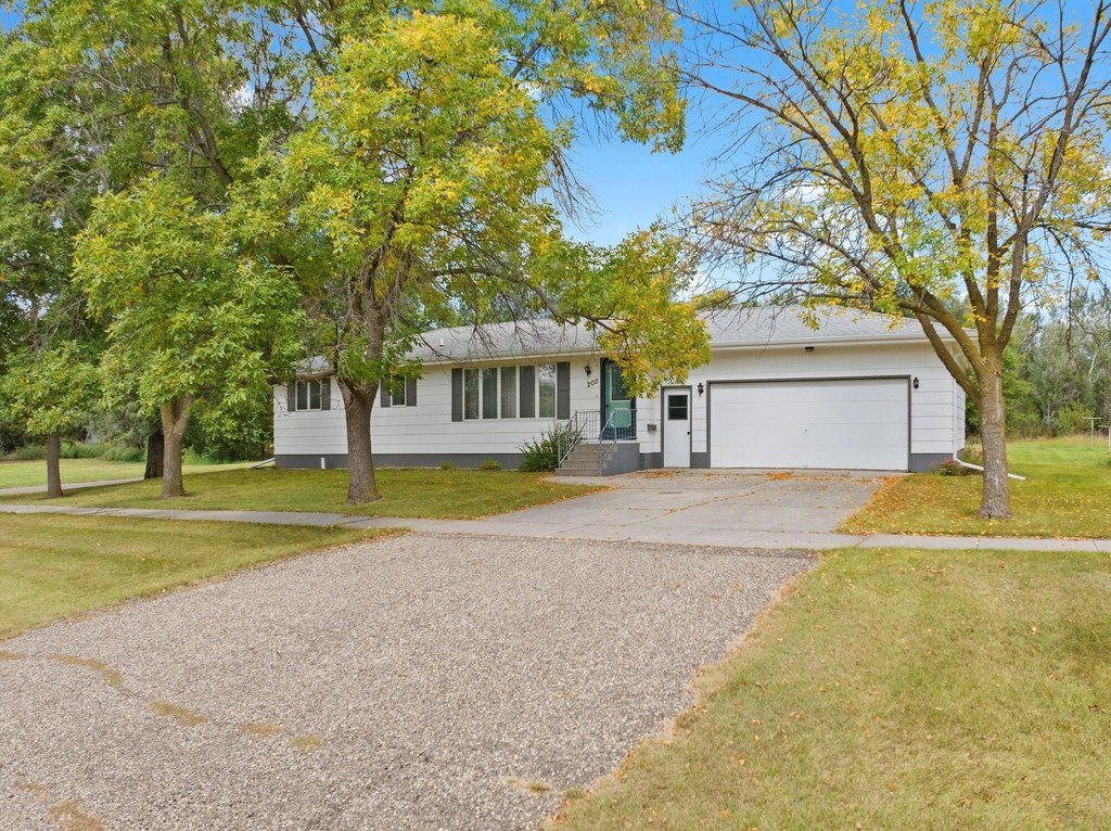 200-e-3rd-st-delmont-sd photo 3