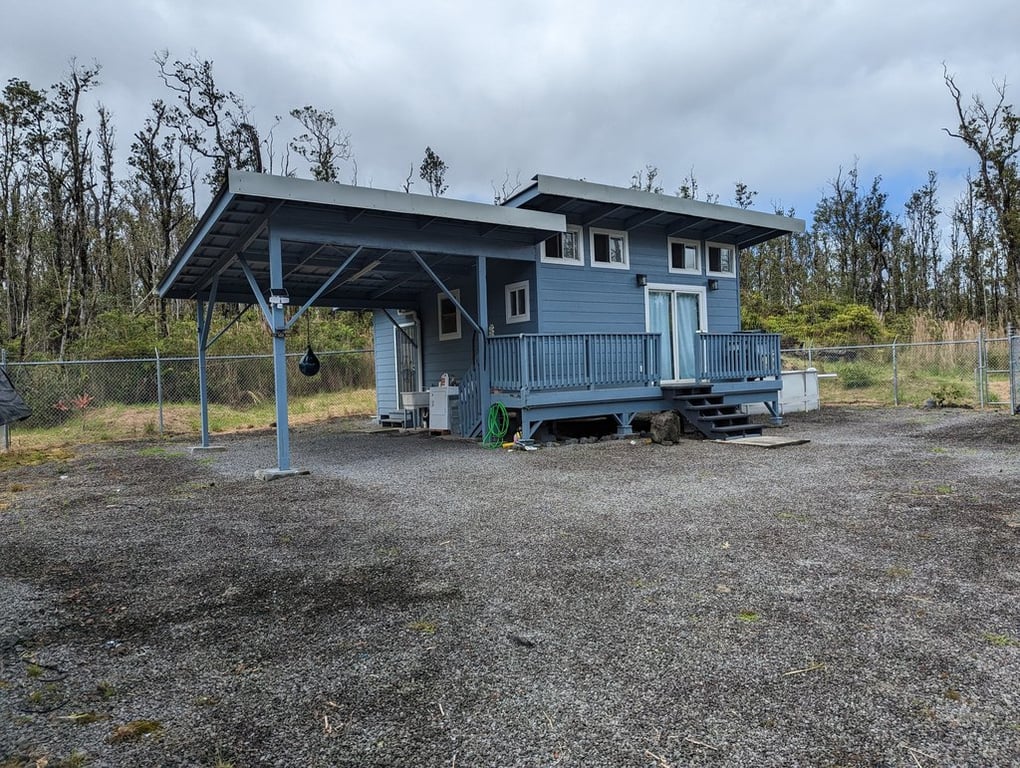 3 Acres Near Volcanoes National Park, Off-Grid and Solar-Powered — $140,000