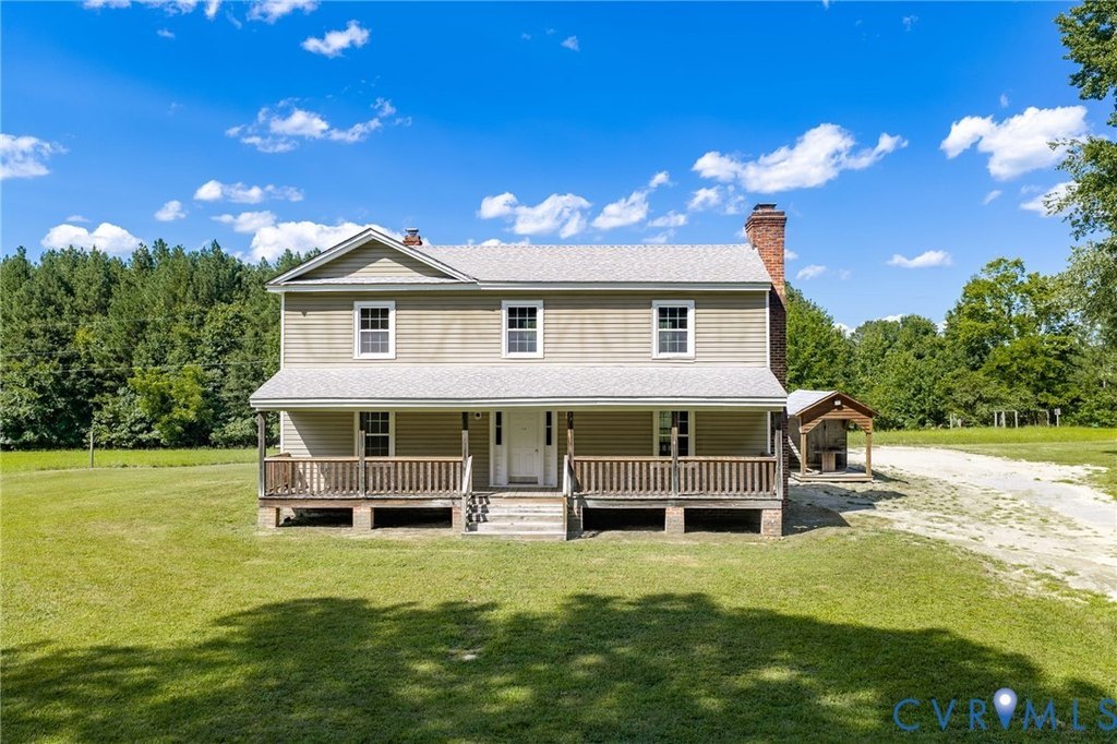 1916 Virginia Farmhouse, 5.67 Acres, Barn, and an Old Country Store — $149,900