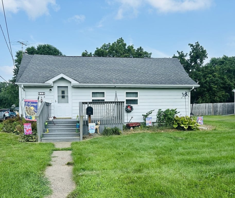 1920 Cambridge Two-Bedroom on 0.41 Acres with Big Attached Garage — $124,000