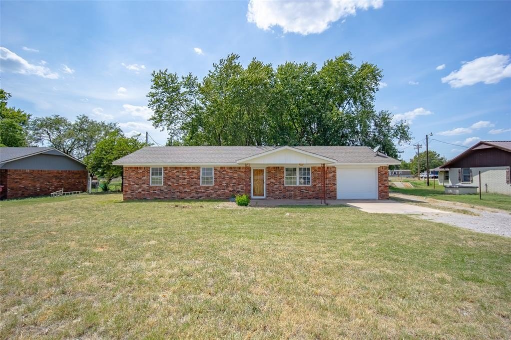 Drive-Through Workshop, Covered Patio, Half-Acre Outside Lindsay — $149,000