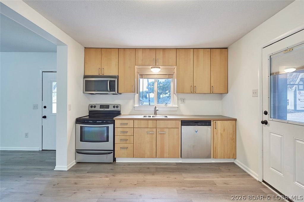 1435-swiss-village-rd-osage-beach-mo photo 4