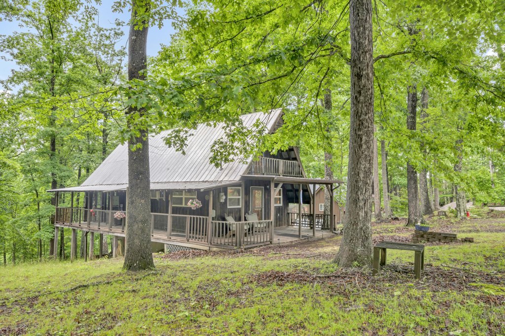 Furnished 2-Bed Near Cave Run Lake and Red River Gorge — $129,900