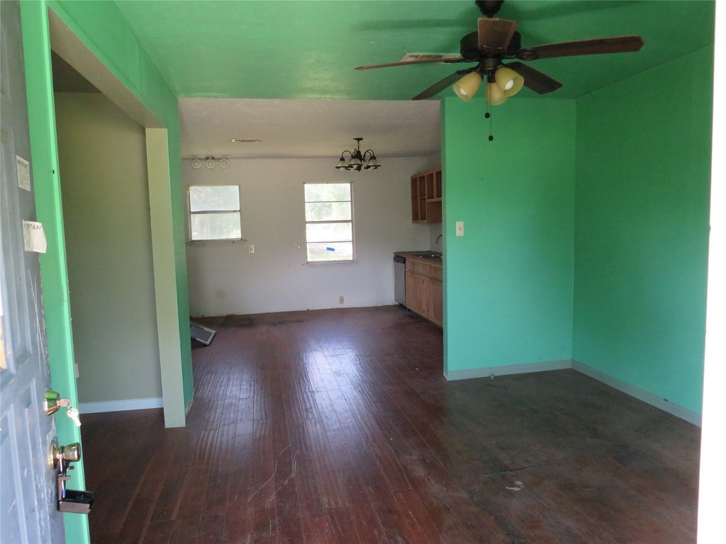 1721y-u-jones-rd-richmond-tx photo 3