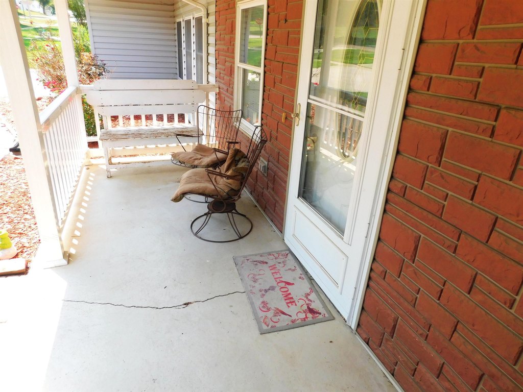 216-main-st-charter-oak-ia photo 4