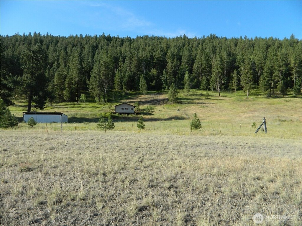 10-sorona-way-tonasket-wa photo 2