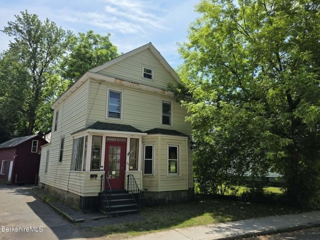 36-chase-ave-north-adams-ma photo 3
