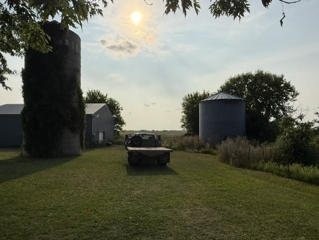 1936 Minnesota Farmstead with Machine Shed and Grain Bins on 4.61 Acres — $138,000