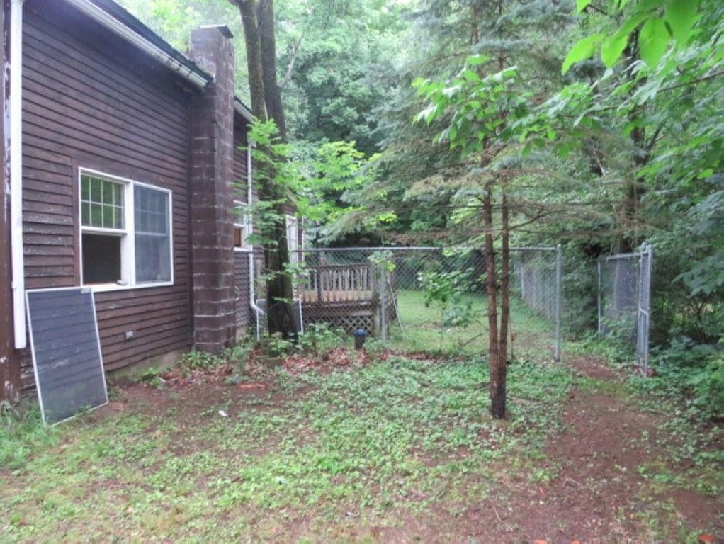 24-s-hillside-st-roxbury-me photo 3