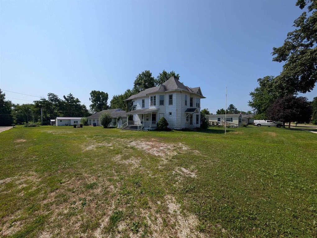1900 Iowa Corner House, 2,638 Sqft, Heated 3-Car Garage — $50,000