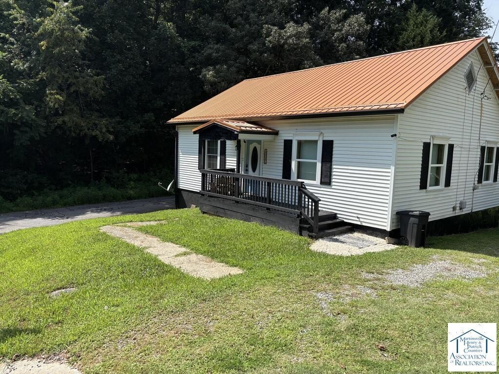 1950 Martinsville Corner Lot, Metal Roof, Full Basement — $117,500
