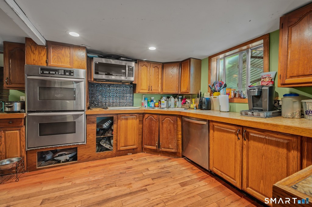 128-w-high-st-east-hampton-ct photo 4